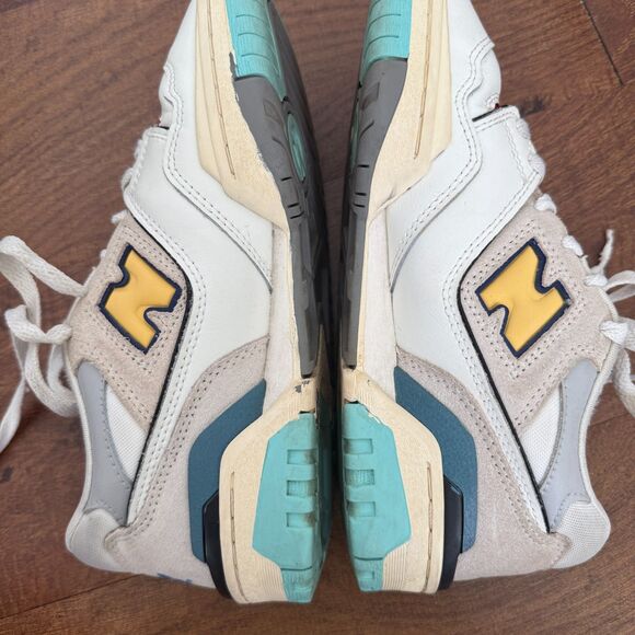 New Balance 550 Mens Size 5 White Surf Sea Salt Yellow Cream Blue GSB550SC - Picture 7 of 8